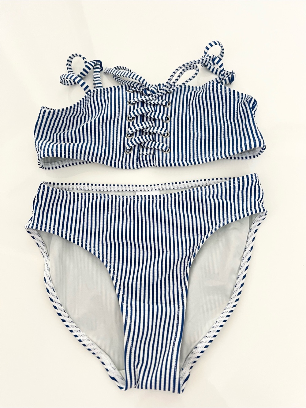 Tucker + Tate Girls Seersucker Striped 2 Piece Swimsuit Blue White Striped Sz 7